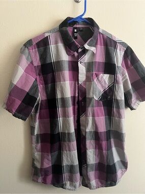 Men's Purple Plaid Short-Sleeve Button-Up Shirt